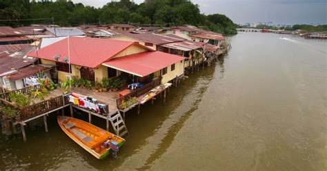 Welcome to Kampong Ayer: The World'.